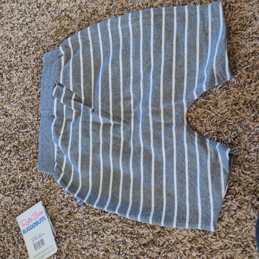 Two Piece Set - Picture 9 of 10